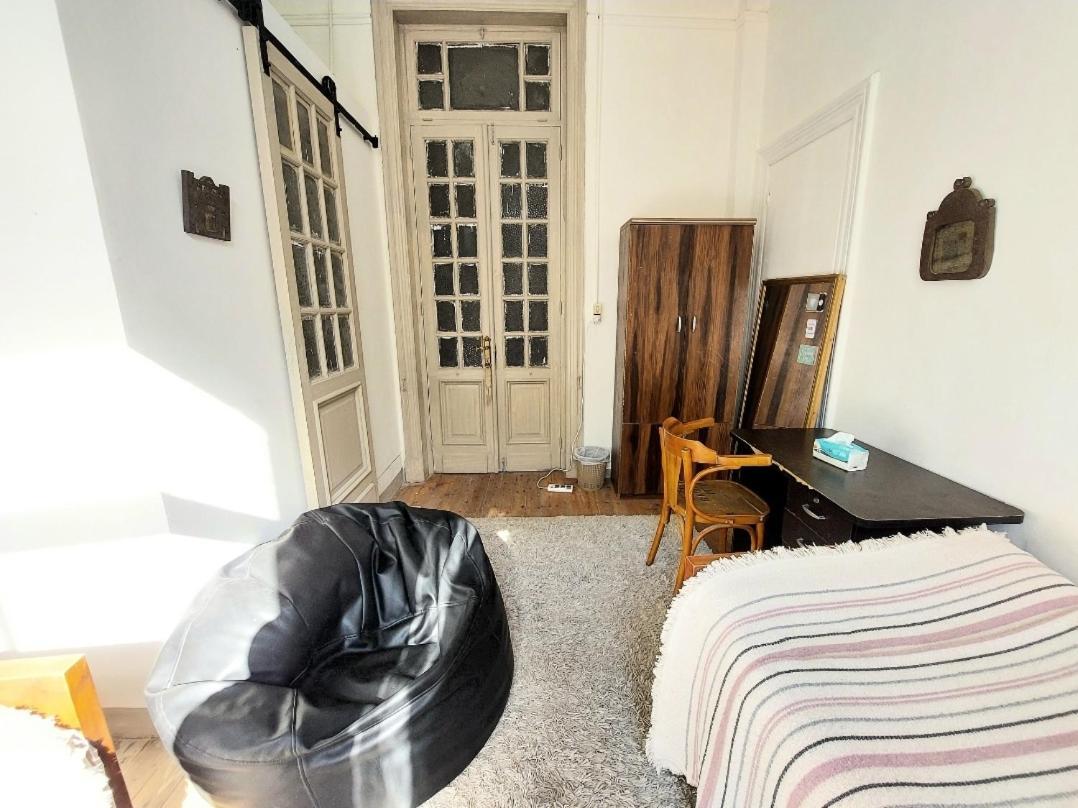 Arab Hostel, Welcoming All Solo And Groups Travellers But, Unmarried Couples Not Allowed Alexandrie Exteriér fotografie