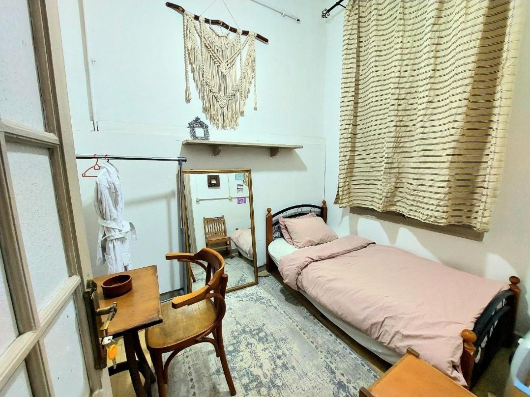 Arab Hostel, Welcoming All Solo And Groups Travellers But, Unmarried Couples Not Allowed Alexandrie Exteriér fotografie