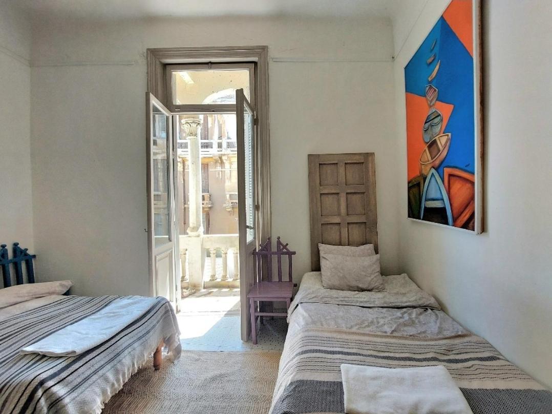 Arab Hostel, Welcoming All Solo And Groups Travellers But, Unmarried Couples Not Allowed Alexandrie Exteriér fotografie