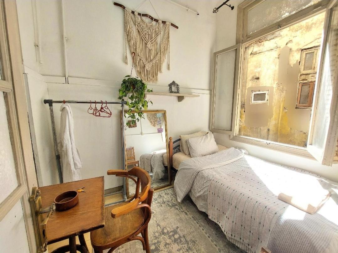 Arab Hostel, Welcoming All Solo And Groups Travellers But, Unmarried Couples Not Allowed Alexandrie Exteriér fotografie